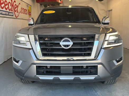 Used 2023 Nissan Armada Platinum w/ Captain's Chairs Package RWD image 4