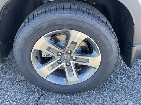 New 2025 Honda Pilot EX-L image 8