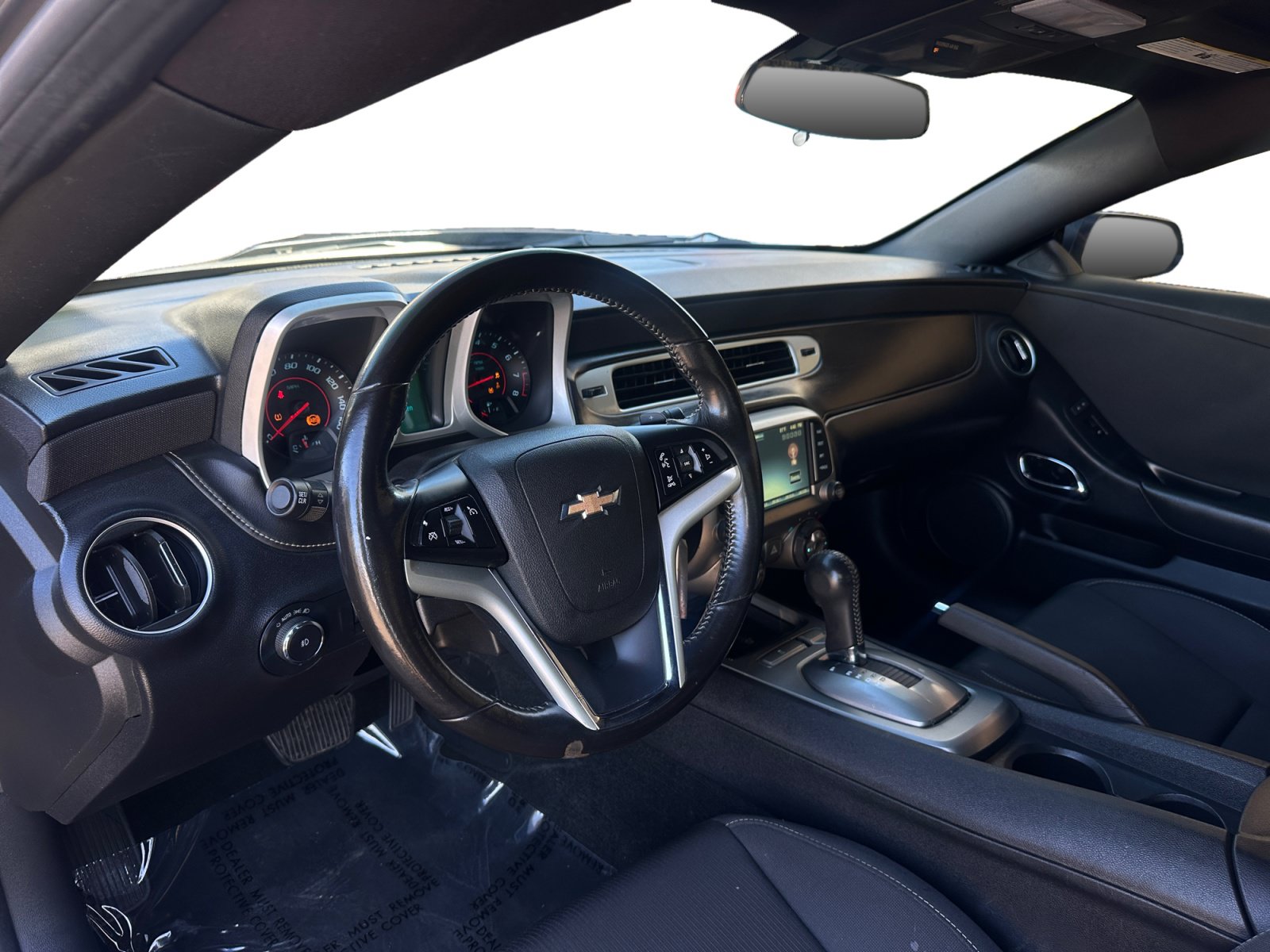 Used 2015 Chevrolet Camaro LT RWD image 10