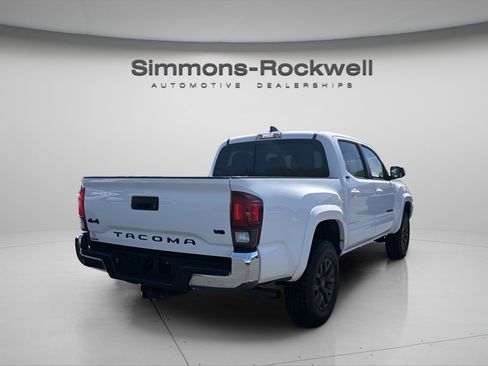 Used 2023 Toyota Tacoma SR5 AWD/4WD image 6