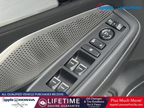 Used 2023 Acura MDX SH-AWD w/ Technology Package image 9