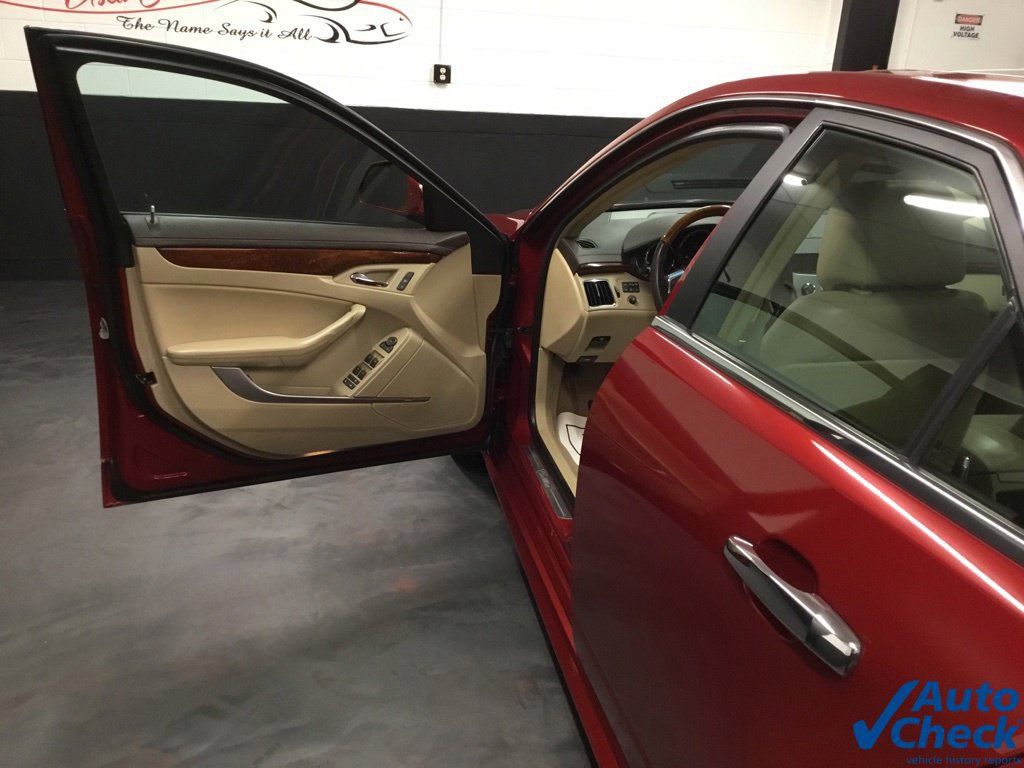 Used 2011 Cadillac CTS Luxury AWD/4WD image 20