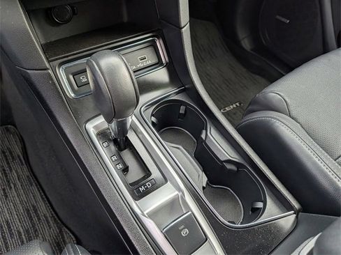 Used 2023 Subaru Ascent Limited w/ Technology Package image 11