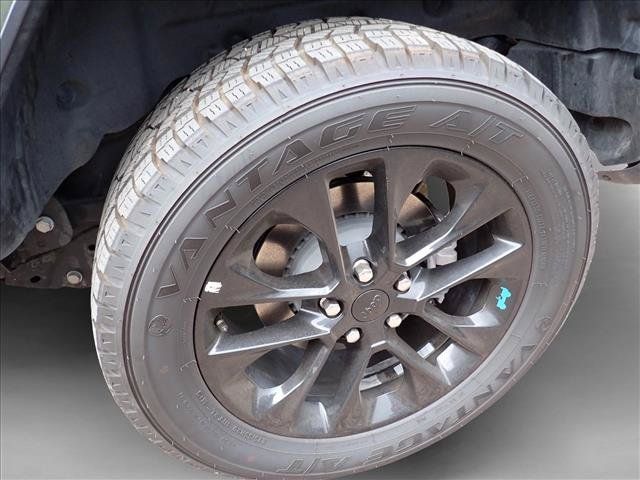 Used 2022 Jeep Wrangler Unlimited Sahara AWD/4WD image 13
