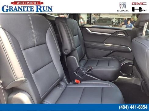 New 2025 GMC Acadia Elevation w/ Elevation Premium Package image 7