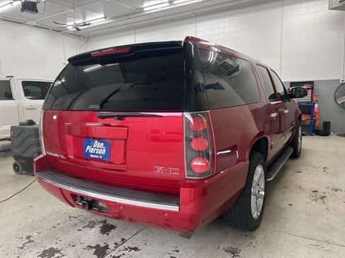 Used 2013 GMC Yukon XL Denali image 4