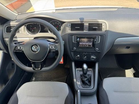 Used 2017 Volkswagen Jetta S FWD image 17
