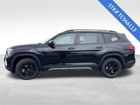 New 2026 Volkswagen Atlas Peak Edition image 4