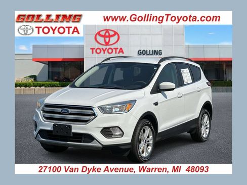 Used 2018 Ford Escape SE FWD image 1