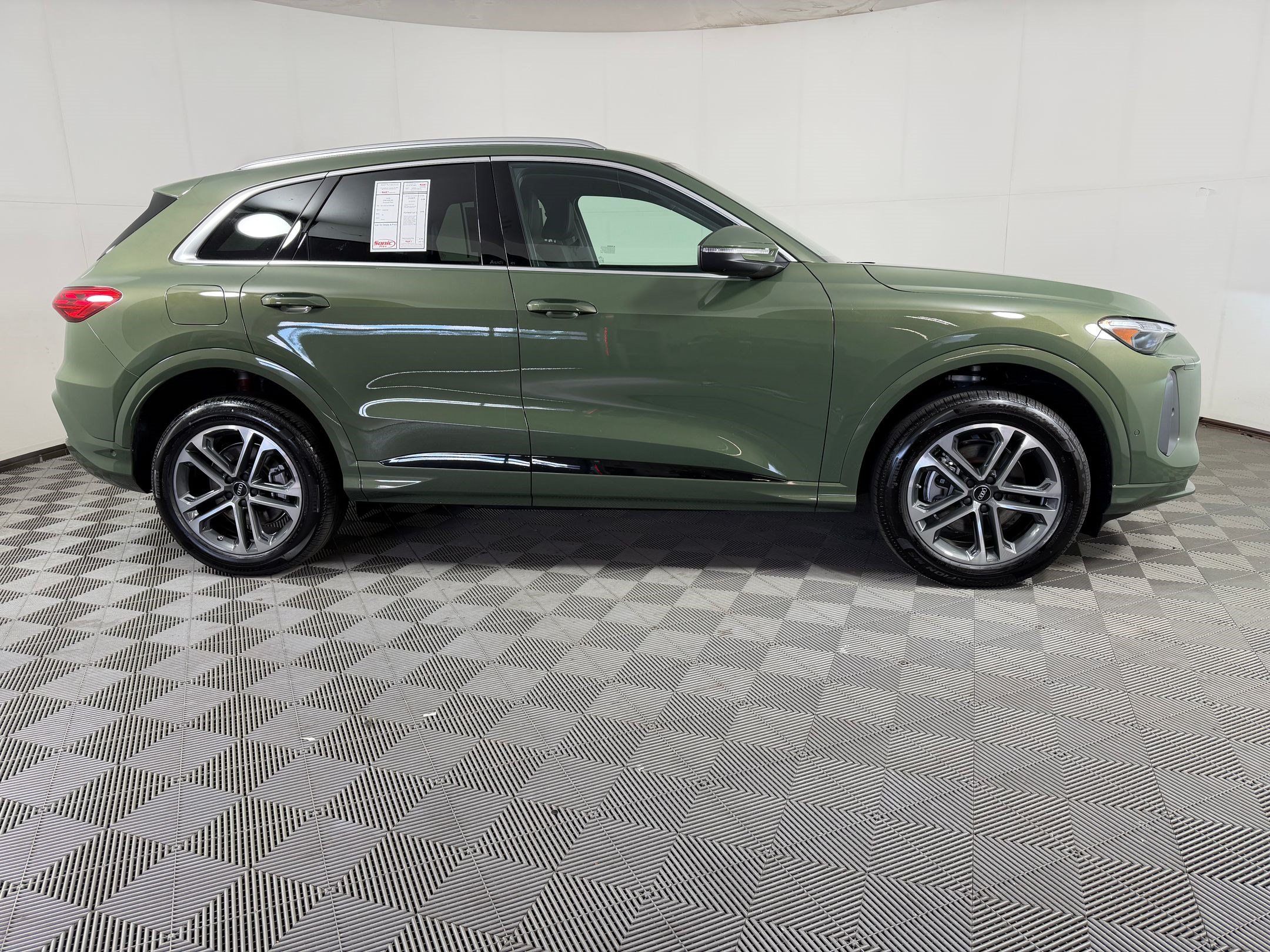 New 2026 Audi Q5 Premium Plus AWD/4WD image 8