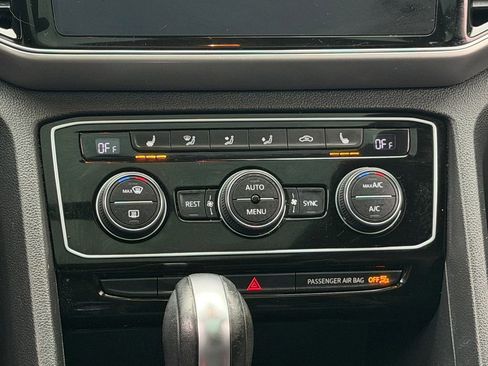 Used 2018 Volkswagen Atlas SEL AWD/4WD image 24