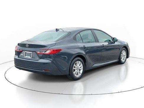 Used 2025 Toyota Camry LE FWD image 4