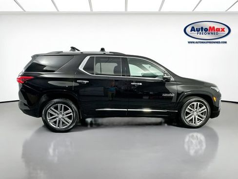 Used 2023 Chevrolet Traverse High Country w/ LPO, Floor Liner Package AWD/4WD image 10