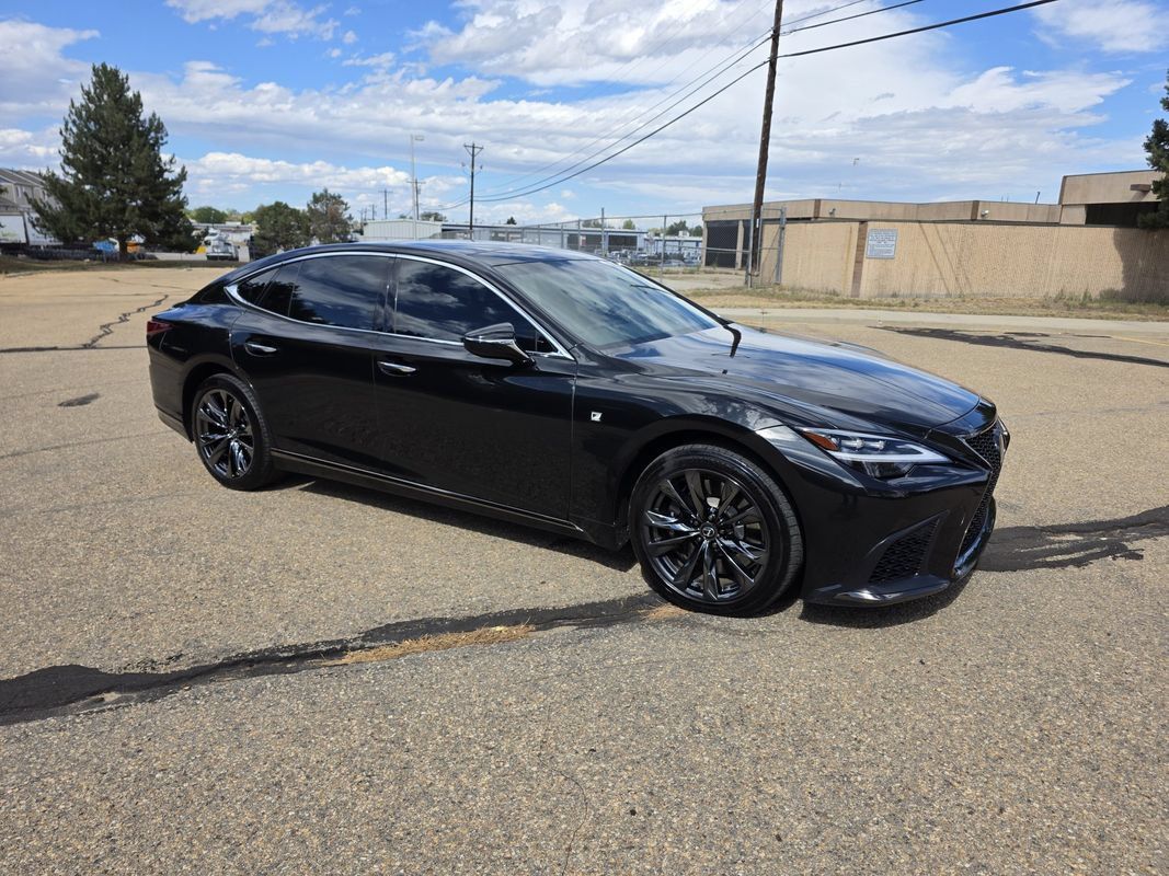 Used 2023 Lexus LS 500 F Sport w/ Accessory Package (Z1) AWD/4WD image 10