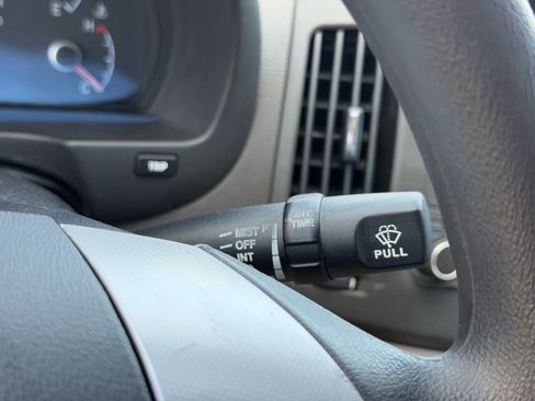 Used 2007 Hyundai Elantra Sedan FWD image 25