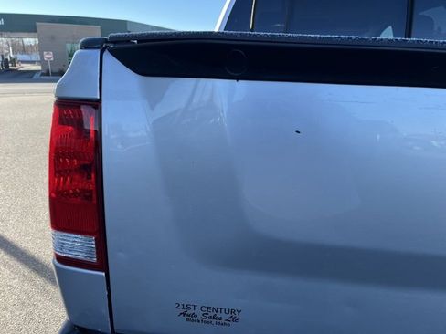 Used 2015 Nissan Titan S image 10