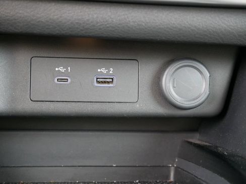 Used 2022 Nissan Rogue SV AWD/4WD image 19