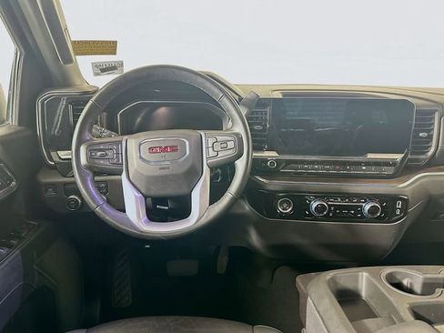 Used 2024 GMC Sierra 1500 SLT image 24