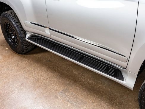 Used 2013 Lexus GX 460 image 13