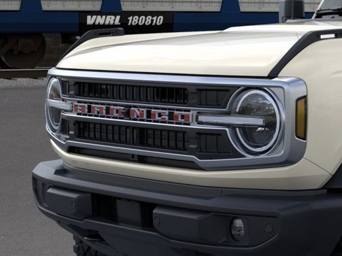 New 2026 Ford Bronco Outer Banks AWD/4WD image 19