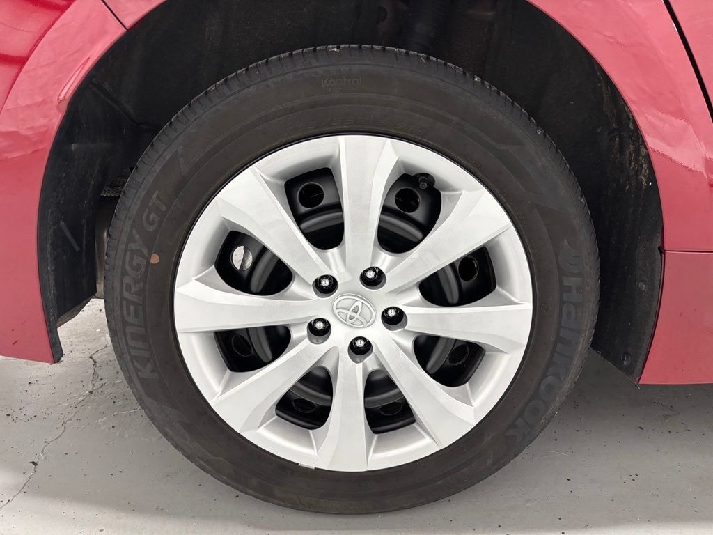 Used 2026 Toyota Corolla LE FWD image 63