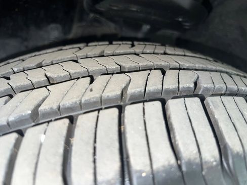 Used 2019 Subaru Forester Limited image 31