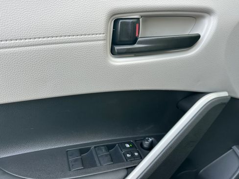 New 2026 Toyota Corolla Cross L image 9