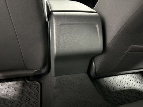 Used 2025 Volkswagen Jetta Sport FWD image 22