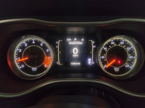 Used 2014 Jeep Cherokee Latitude FWD image 23