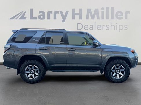 Used 2019 Toyota 4Runner TRD Off-Road image 6