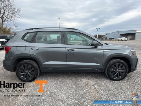 Used 2024 Volkswagen Taos S image 6