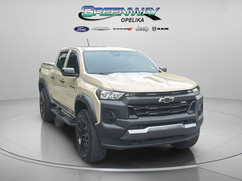 Used 2023 Chevrolet Colorado Trail Boss w/ Advanced Trailering Package AWD/4WD image 1
