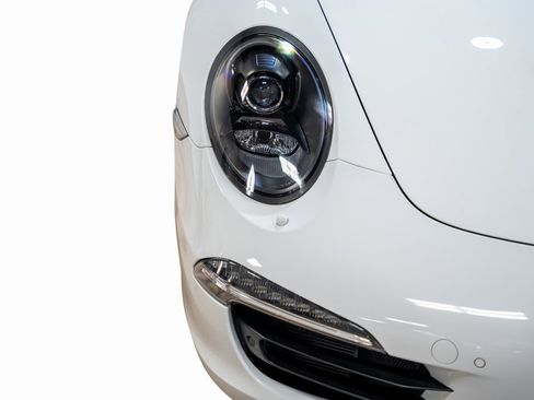 Used 2016 Porsche 911 Carrera 4S image 3