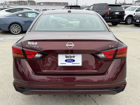 Used 2023 Nissan Altima 2.5 SV image 9