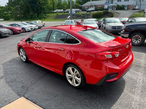 Used 2016 Chevrolet Cruze Premier FWD image 9