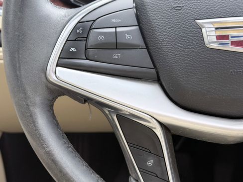 Used 2017 Cadillac XT5 Luxury w/ LPO, Wheel Lock Package image 13