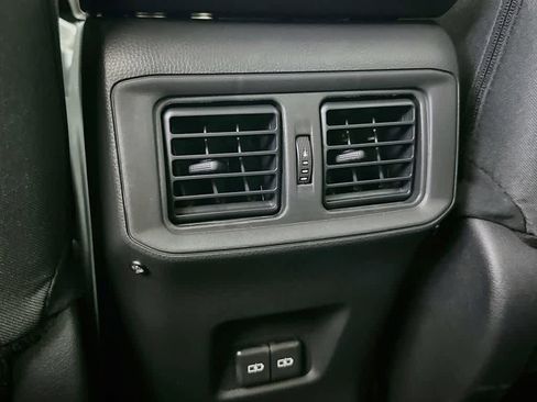 Used 2025 Toyota RAV4 XLE w/ Convenience Package FWD image 13