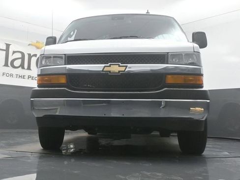 New 2025 Chevrolet Express 3500 LT w/ LT Preferred Equipment Group RWD image 35