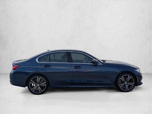 Used 2024 BMW 330i Sedan w/ Premium Package RWD image 4