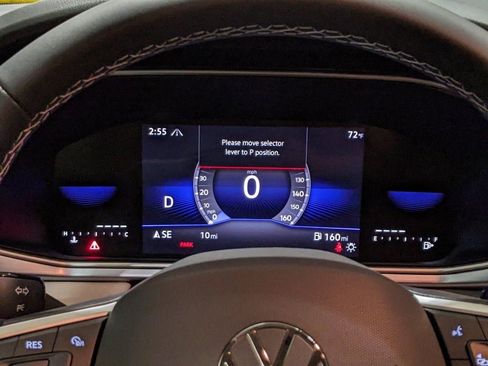 New 2026 Volkswagen Taos SE image 14