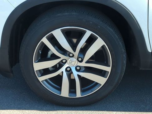 Used 2016 Honda Pilot Touring image 32