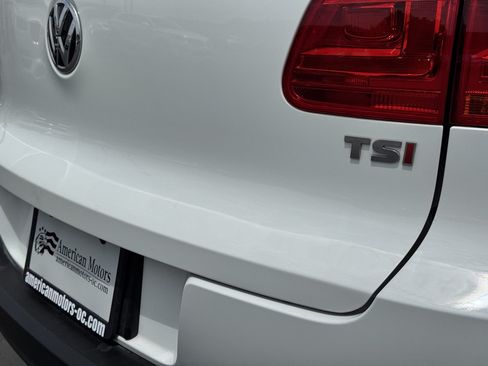 Used 2016 Volkswagen Tiguan S FWD image 17