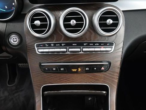 Used 2021 Mercedes-Benz GLC 300 image 28