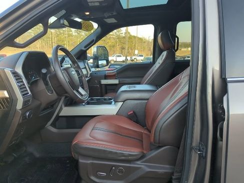 Used 2018 Ford F450 King Ranch w/ King Ranch Ultimate Package image 15