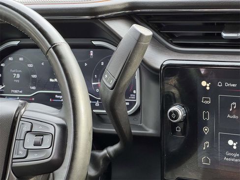 Used 2024 GMC Sierra 2500 AT4 w/ AT4 Preferred Package image 6