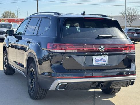 New 2026 Volkswagen Atlas Peak Edition AWD/4WD image 7