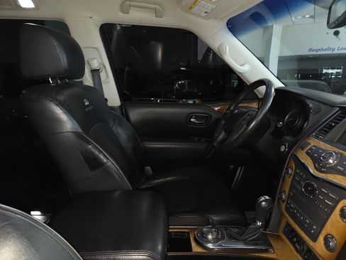Used 2014 INFINITI QX80 4WD w/ Theater Package image 32