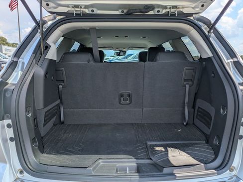 Used 2017 Buick Enclave Premium FWD image 13