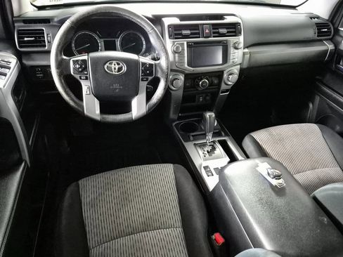 Used 2016 Toyota 4Runner SR5 image 10