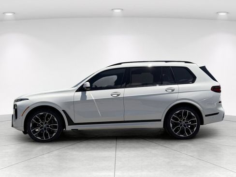 Used 2023 BMW X7 xDrive40i w/ M Sport Package AWD/4WD image 6